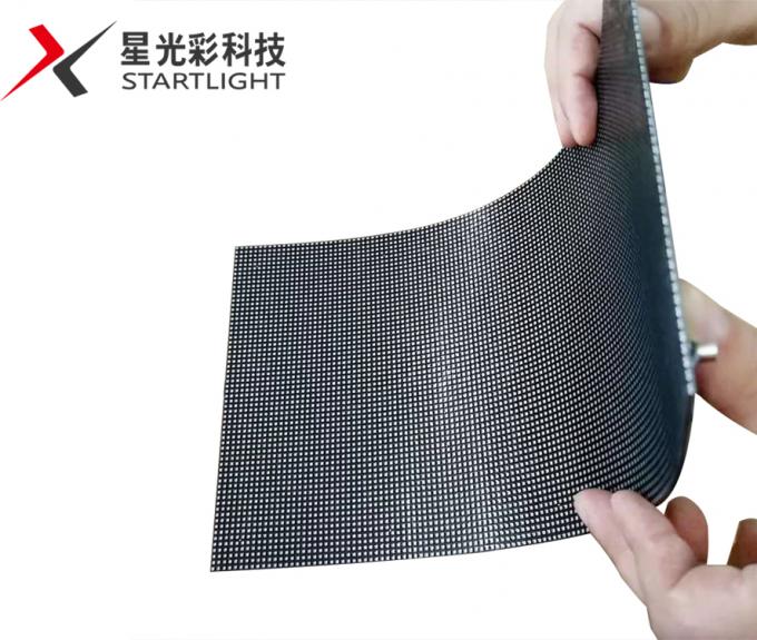 P1.5 P2.5 P4 Pantalla LED suave Pantalla LED flexible vertical curva para publicidad interior y exterior 3